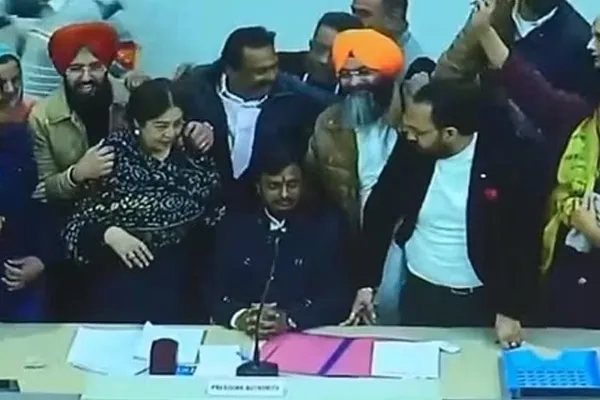 BJP wins by declaring 8 votes invalid on Chandigarh Mayoral Election