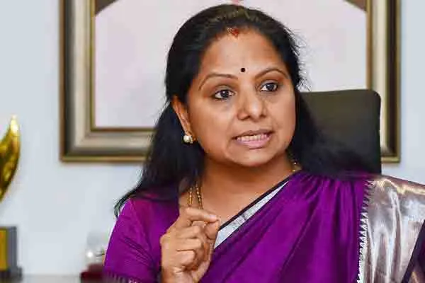  Chandrasekhara Rao's daughter criticize priyanka gandhi