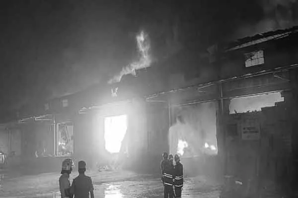 fire incident in a chemical warehouse at chennai