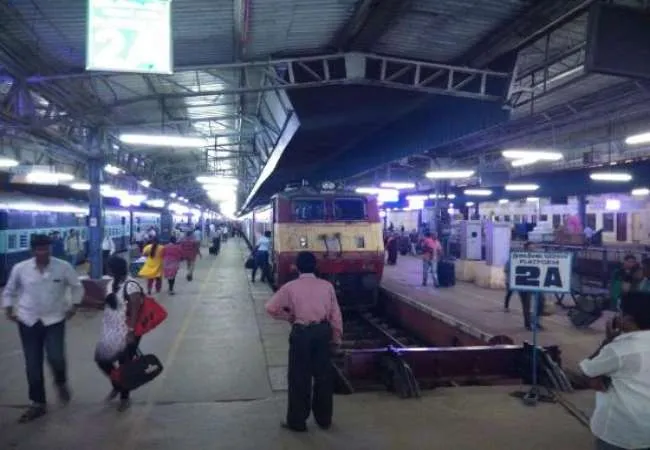 tamilnadu district to district bus service and rail service restart 
