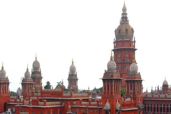 High Court judge's criticized about DMK and ADMK 