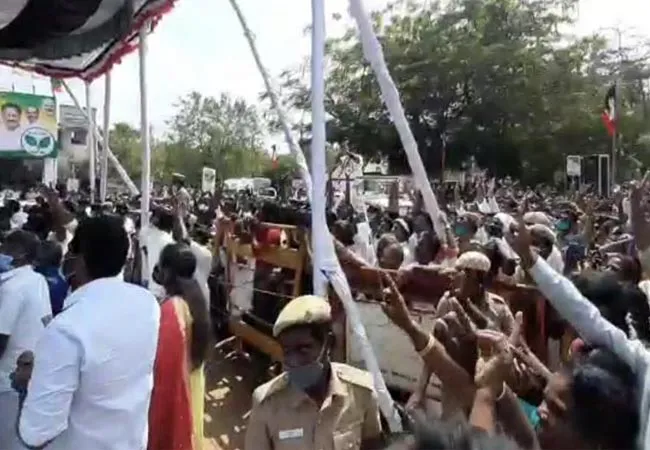 nagai district admk leader and cm of tamilnadu edappadi palaniswami election campaign 