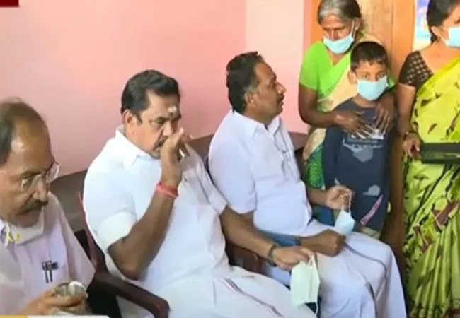 election campaign cm palanisamy namakkal drink tea, ministers also 