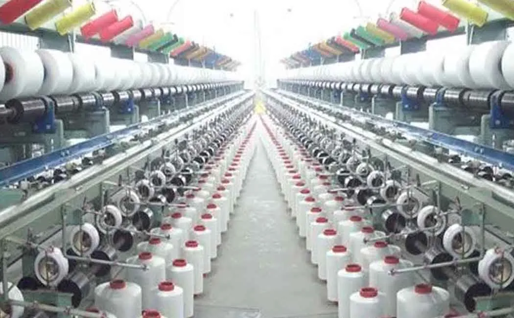 The knitwear industry is happy because the price of yarn has come down!