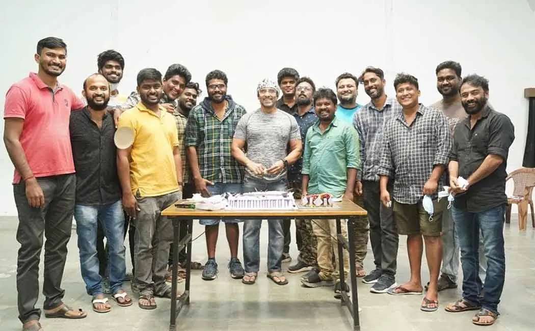 actor Vikram wraps up shoot Cobra film 