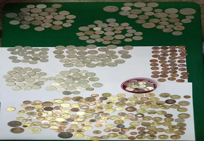 cuddalore virudhachchalam family that has been collecting multinational coins for three generations