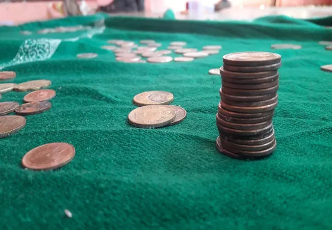 cuddalore virudhachchalam family that has been collecting multinational coins for three generations