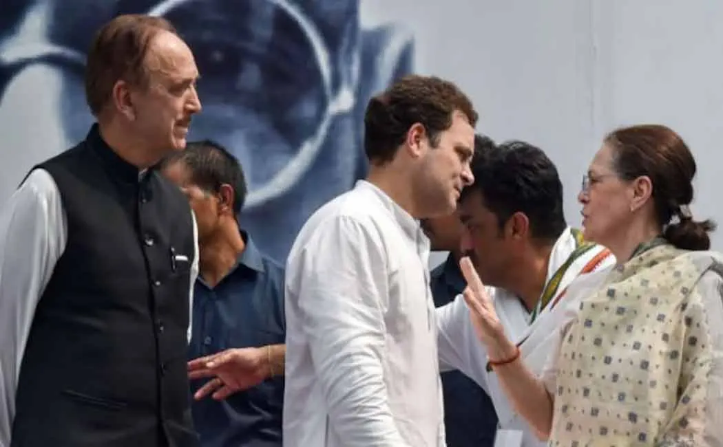 64 more people quit Congress; Ghulam Nabi Azad in a separate party campaign