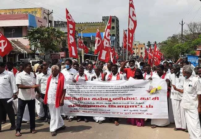 chidambaram natarajar temple women incident cpi leaders police 