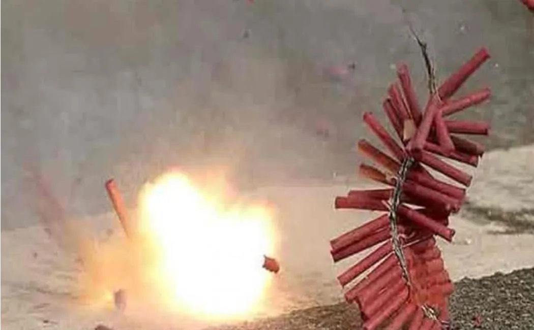 Prohibited firecrackers should not explode firecrackers, including Saravedi