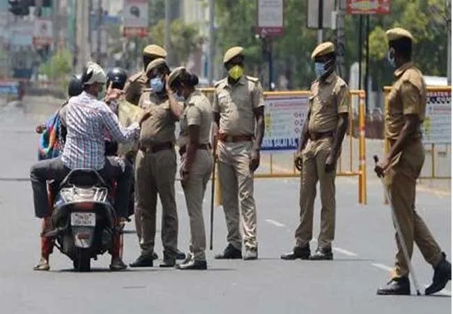 curfew tamilnadu police peoples 