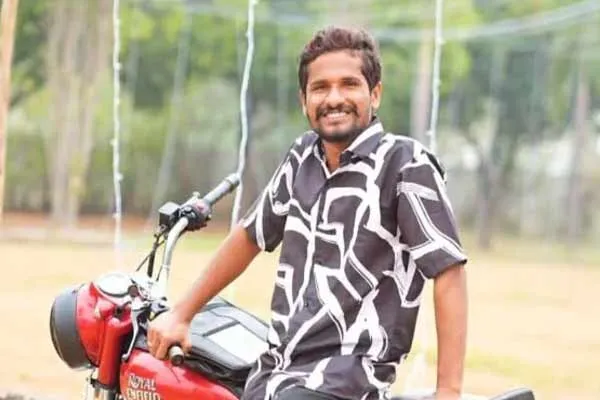 Dalit youth by honor incident and corpse found on riverbank for Love marriage in telangana ;