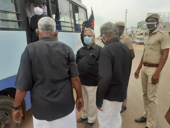DK demand strict action against those who try to insult periyar statue