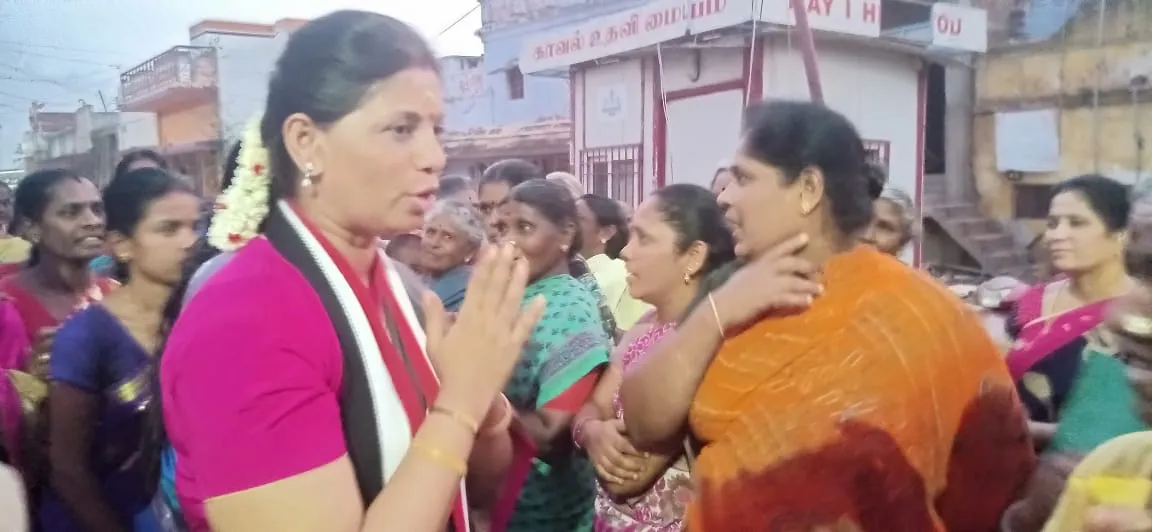  OPS family women's on election campaign;  Hunting vote for Ravindranath!
