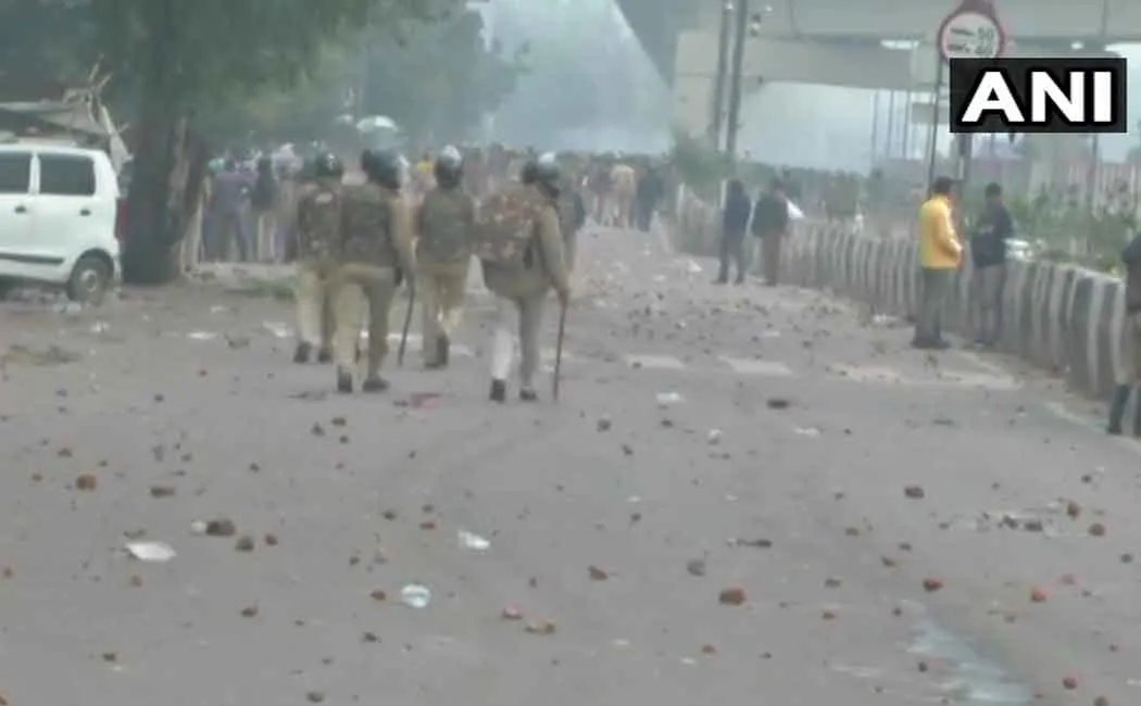 delhi clash