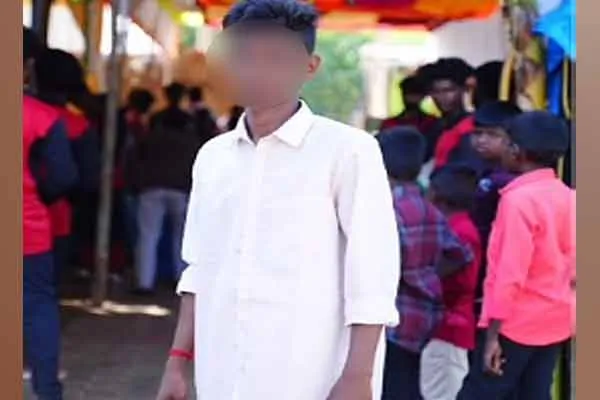 Thoothukudi dt  Srivaikundam near Ariyanayakipuram village Plus 1 student incident