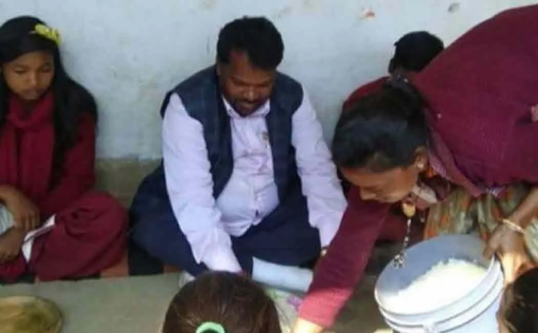 jharkhand minister shocked by the answers given by school students