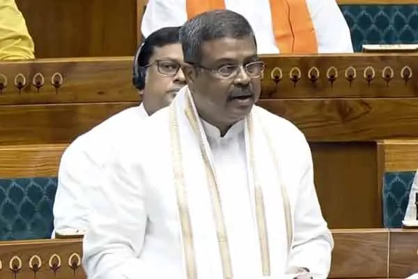tn Minister Anbil Mahesh response to the Union Minister Dharmendra pradhan
