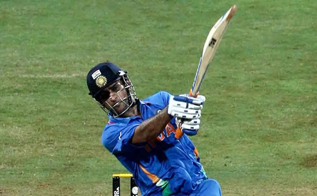 dhoni skills and playing strategy
