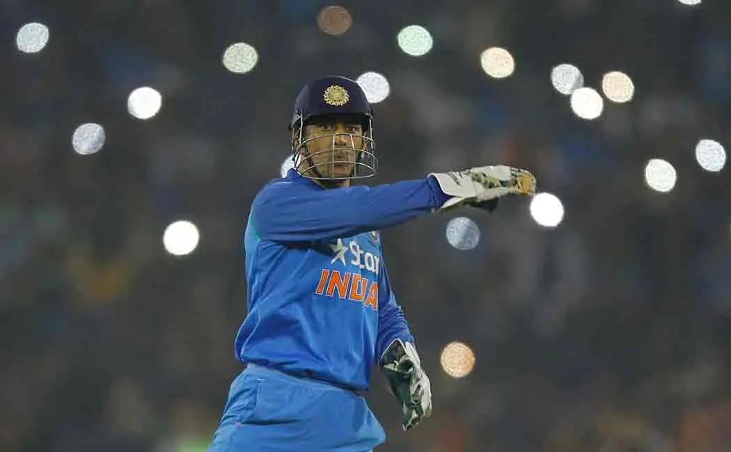 dhoni skills and playing strategy