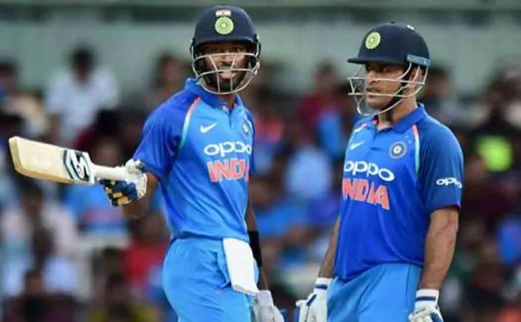 dhoni and hardik 