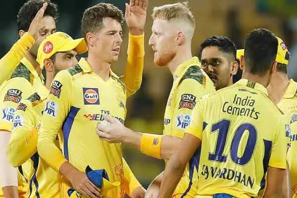csk captain dhoni speaks about csk bowlers related issues for no ball and wide