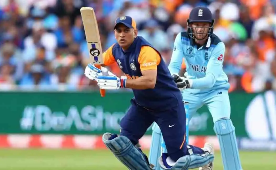 indian assistant coach backs dhoni