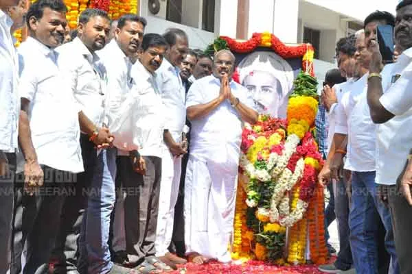 jayakumar talks about cm acknowledgement card