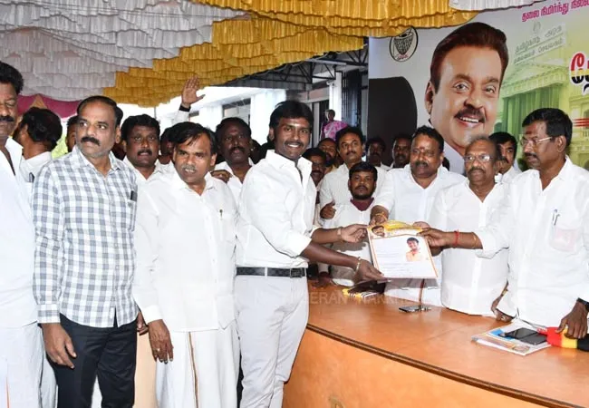 dmdk party vijayakanth son press meet at chennai 