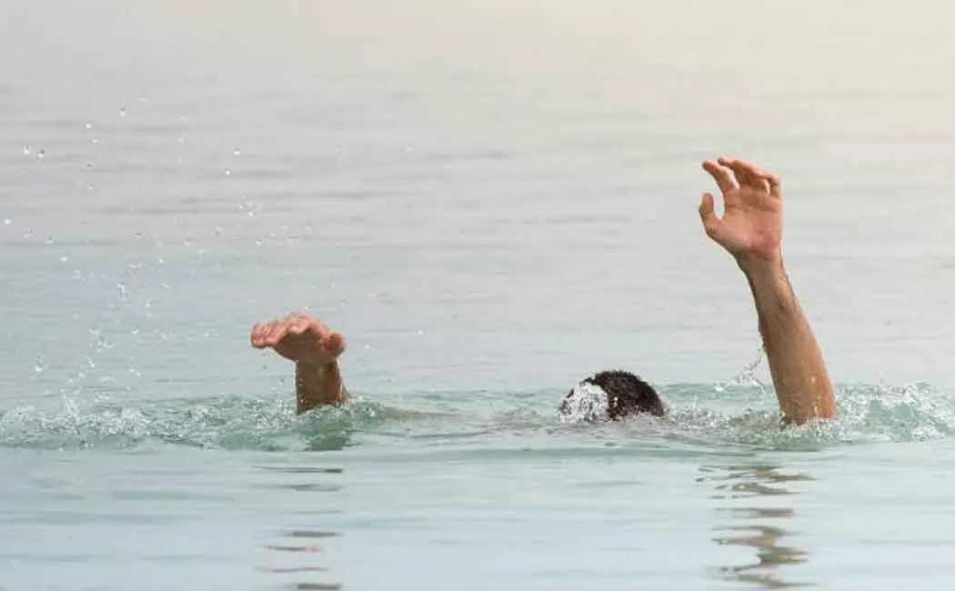 4 passed away, husband and wife drowned in river