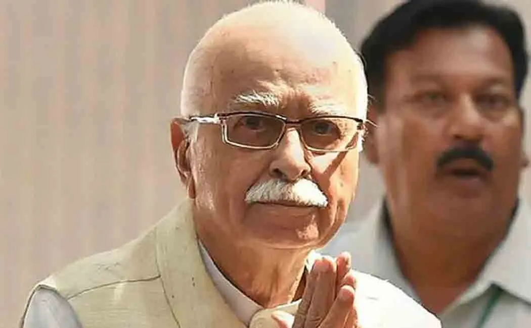 advani appears before cbi court in babar masjid case