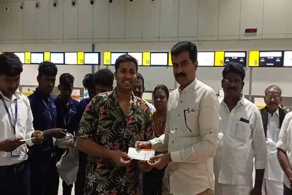 Durai Vaiko inaugurated Air India Express's first flight from Trichy to Mumbai