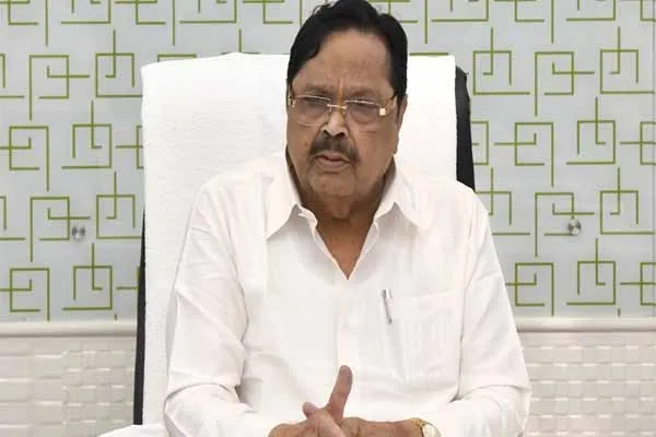 High Court orders action in disproportionate assets case against Minister DuraiMurugan