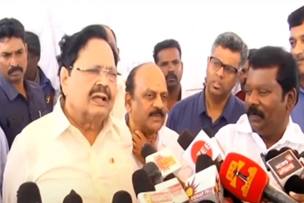  Minister Duraimurugan says People should not dump garbage in lakes 