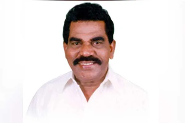 MDMK Deputy General Secretary. Nazareth Durai died  Vaiko at his Funeral 