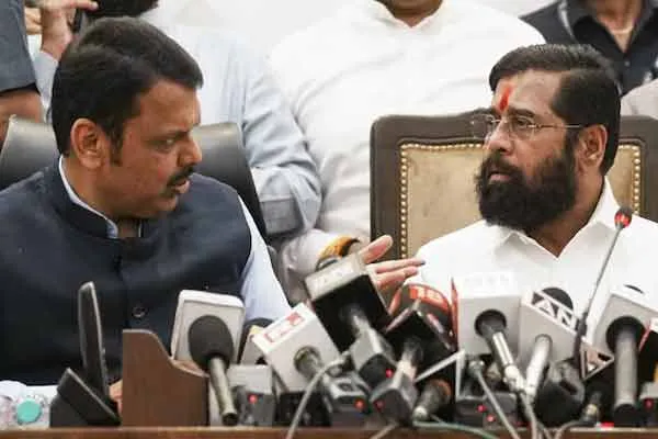 Eknath Shinde in discontent and Confusion as he ignored Devendra Fadnavis' invitation
