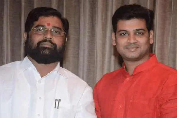 Eknath Shinde's son caught on camera for entering sanctum sanctorum