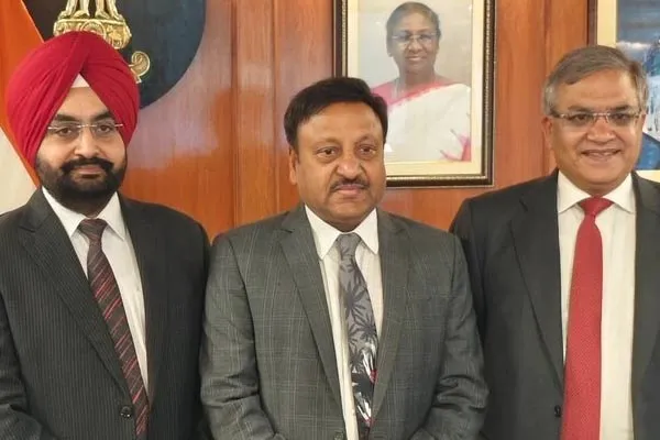 New election commissioners take charge