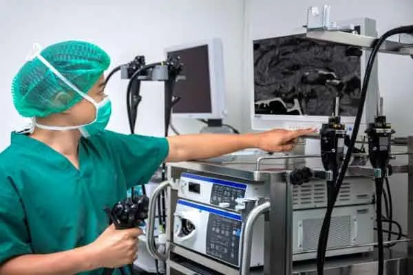 Government hospital handcuffs - thieves who stole expensive equipment!