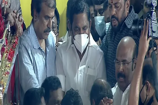 Edappadi Palaniswami paid tribute to Vijayakanth in person