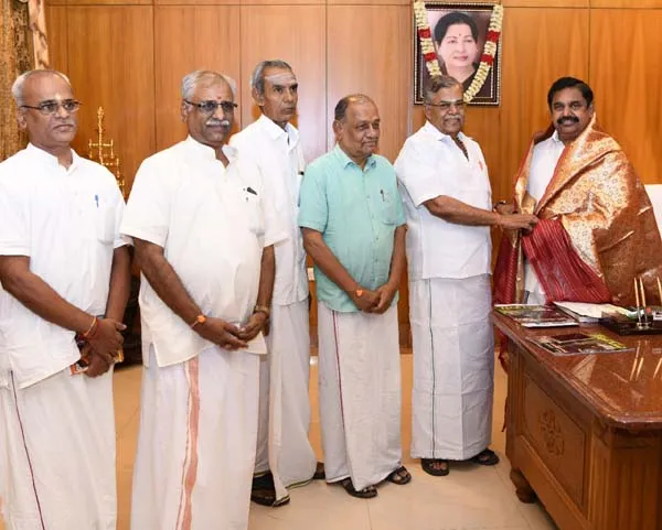 Edappadi K. Palaniswami - La. Ganesan  
