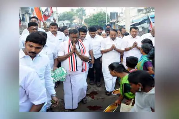erode east by election former minister sengottaiyan talks about admk symbol 