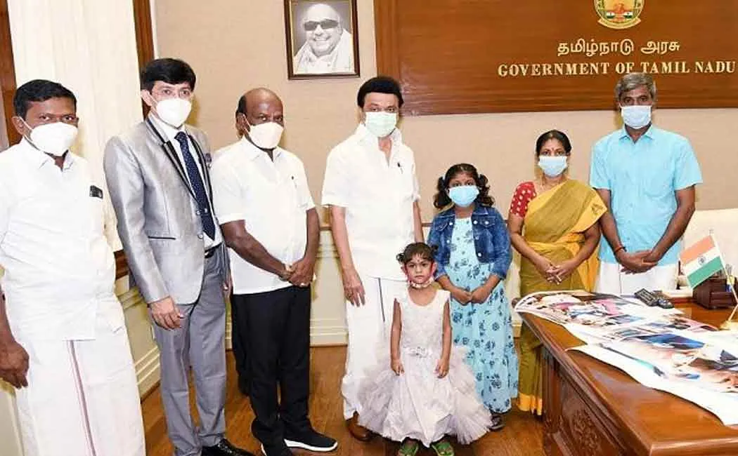 the mother who thanked the chief minister with tears