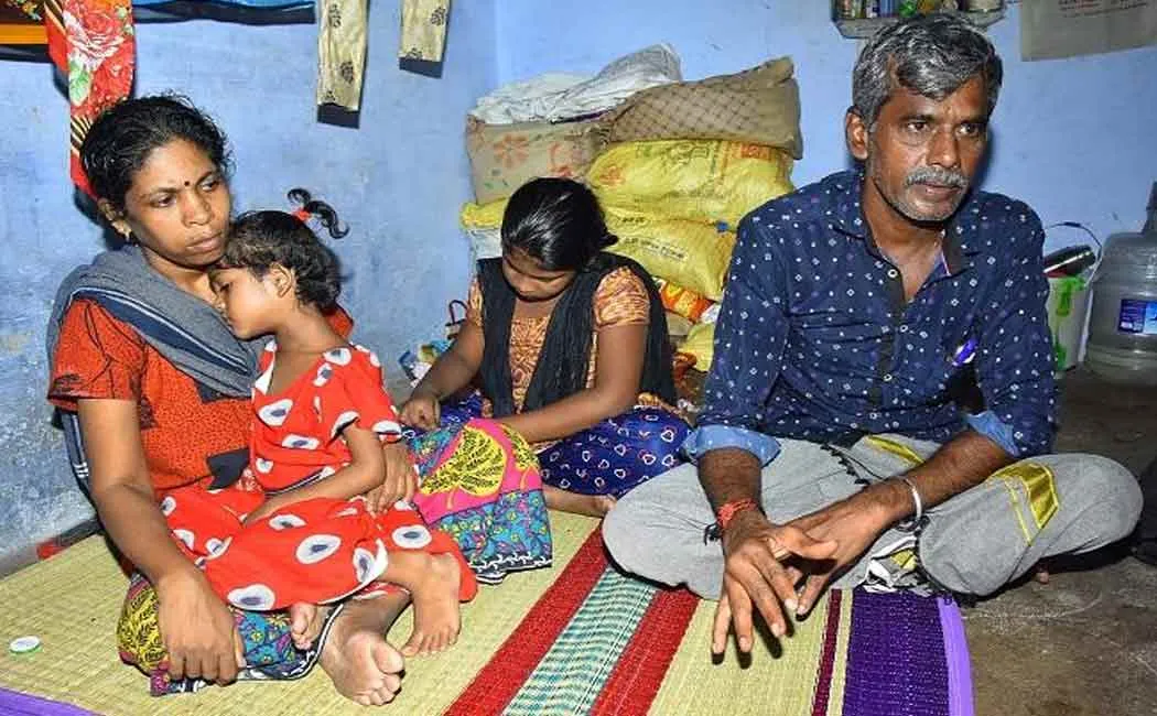 the mother who thanked the chief minister with tears
