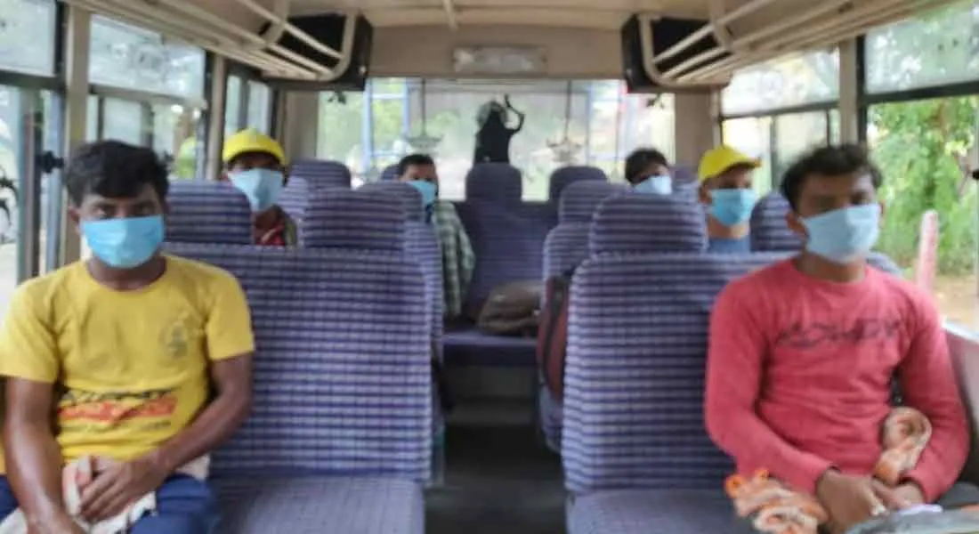 The young men who walked 400 km ... traveled by van with the efforts of the authorities