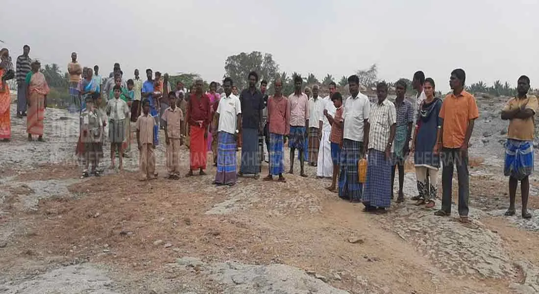  Close quarry ... Sudden blockade struggle-police alert