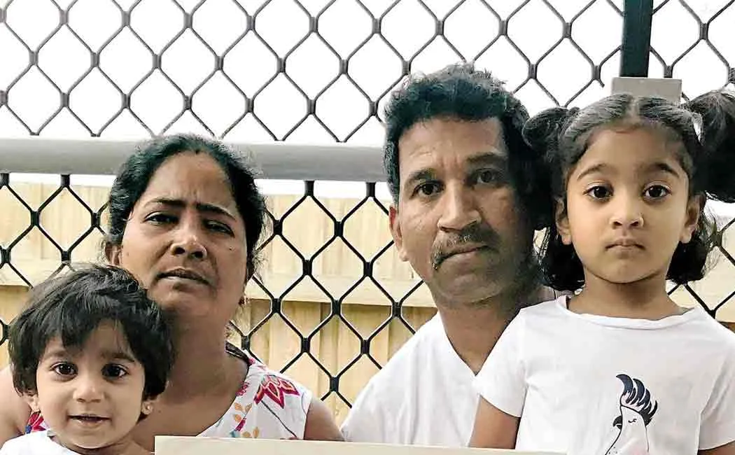 australian people protests in support of tamil family
