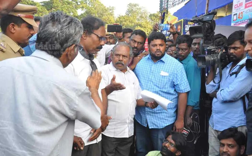 chennai book fair issue