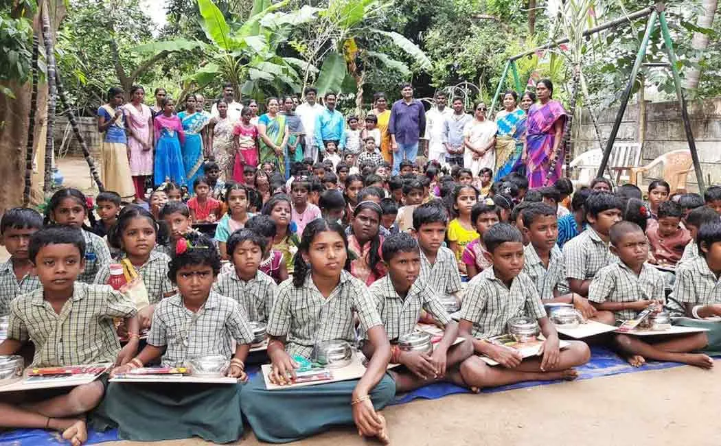 pongal celebrations by alumini in government school