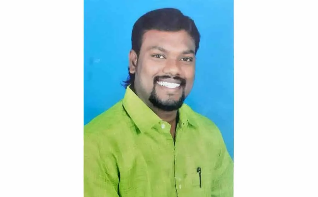 Rs 11.50 lakh fraudulently claiming to buy government jobs; Police action on the governor's complaint!